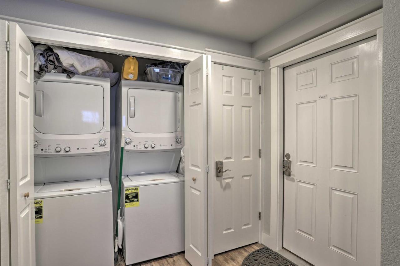 Appartamento Modern Anchorage Getaway, Steps From Coastal Trail Esterno foto