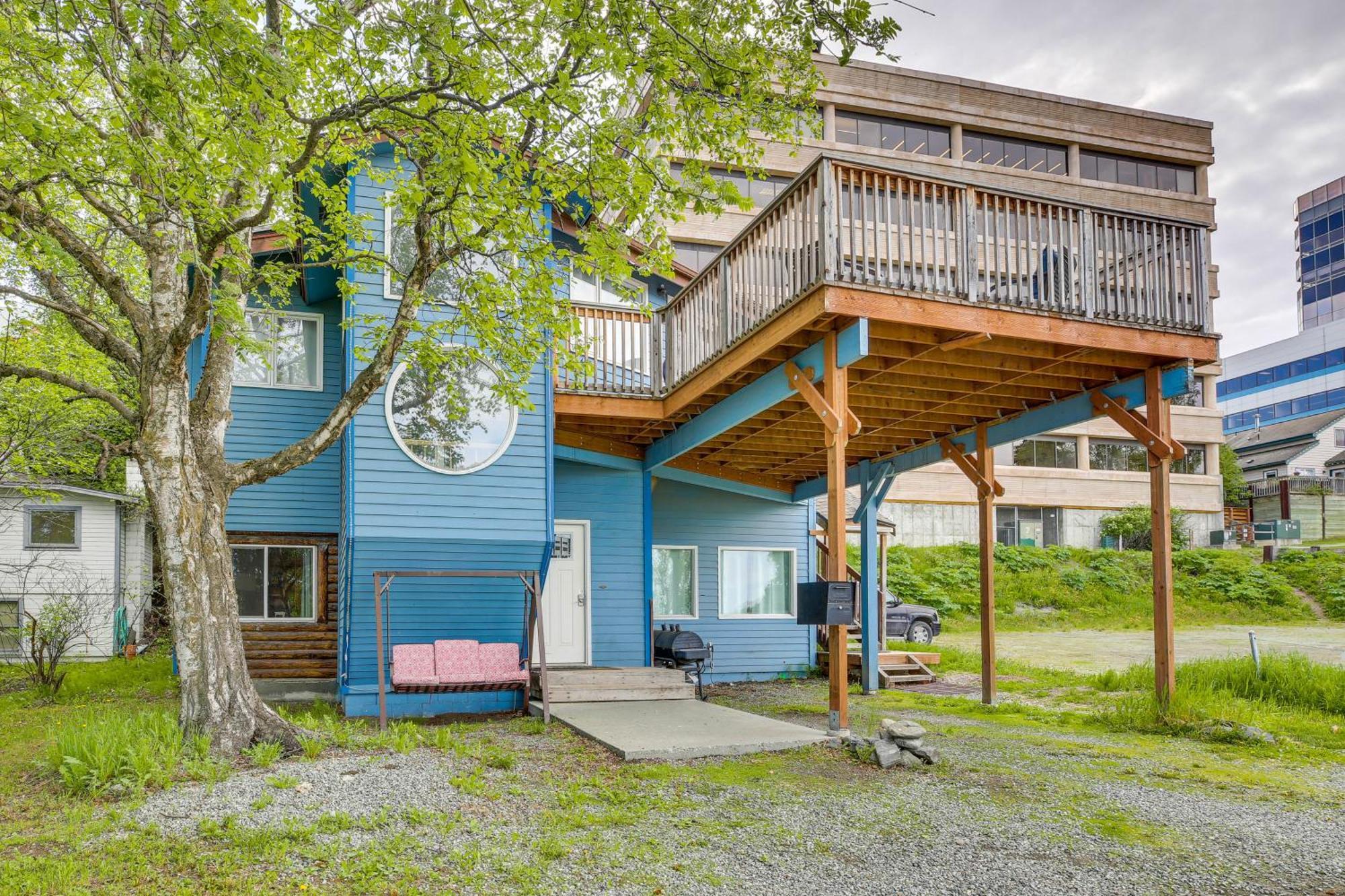 Appartamento Modern Anchorage Getaway, Steps From Coastal Trail Esterno foto